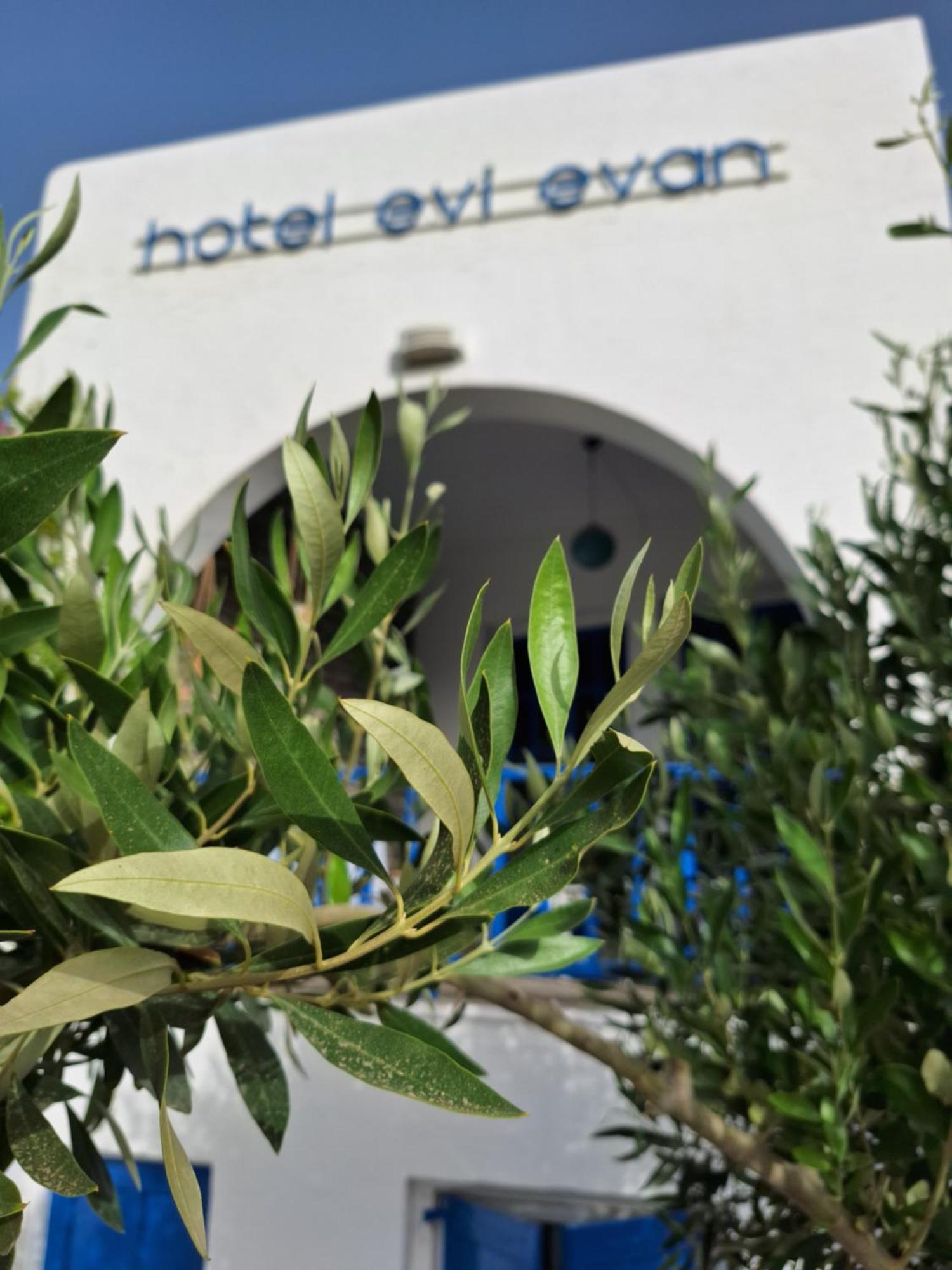 Εvi Evan Hotel Galissas Eksteriør billede