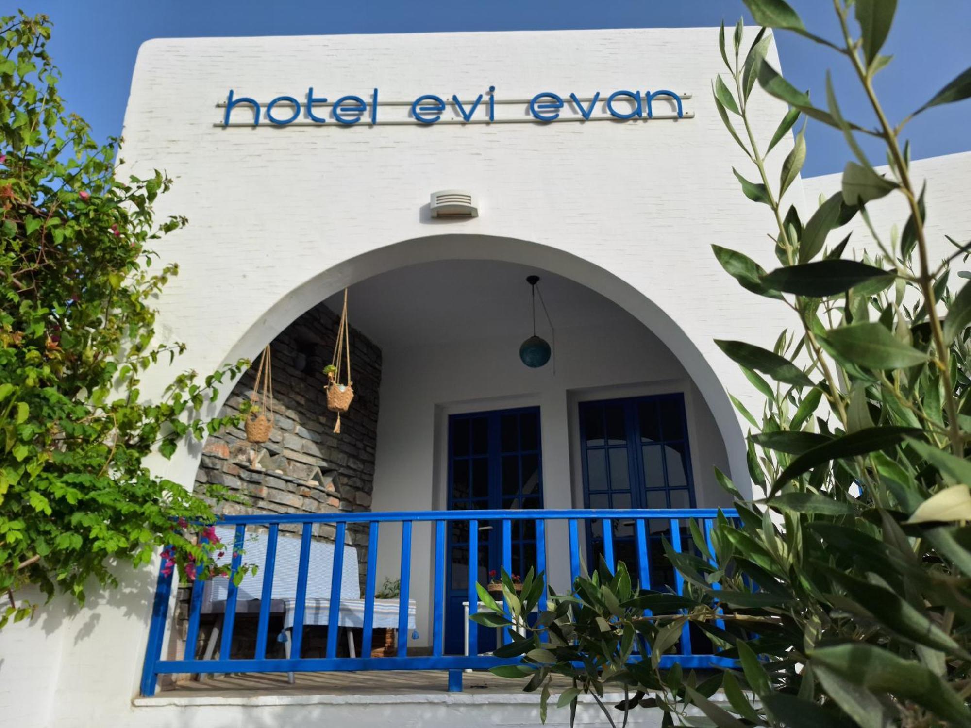 Εvi Evan Hotel Galissas Eksteriør billede
