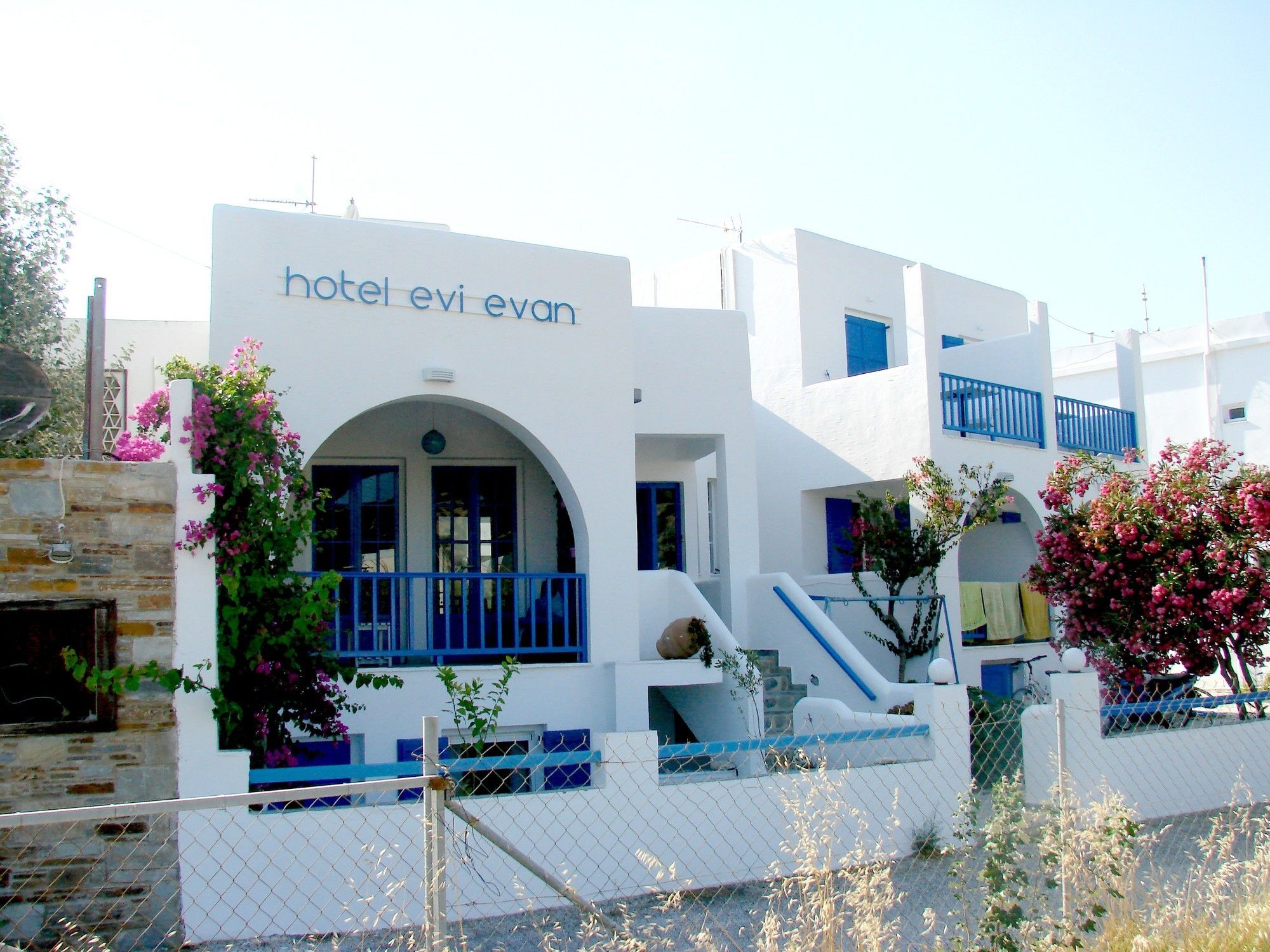 Εvi Evan Hotel Galissas Eksteriør billede